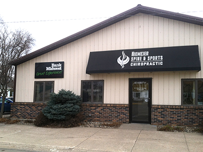 Bank Midwest Insurance Lake Park exterior