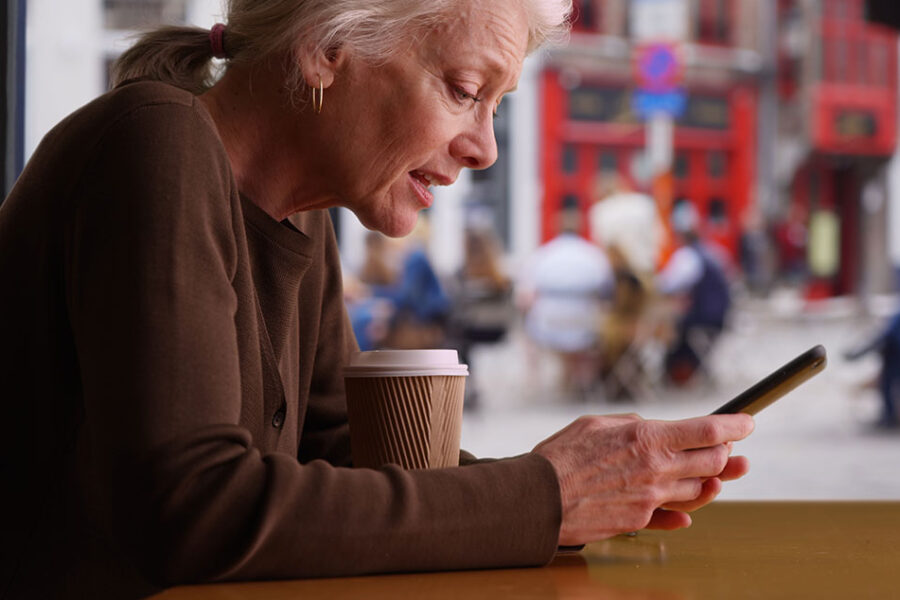 Blog Concerned Woman With Mobile