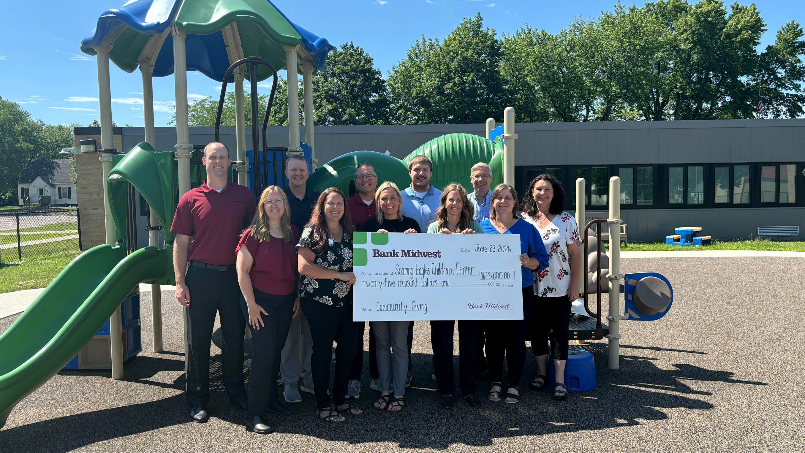 Windom area daycare receiving $25,000 check from Bank Midwest employees